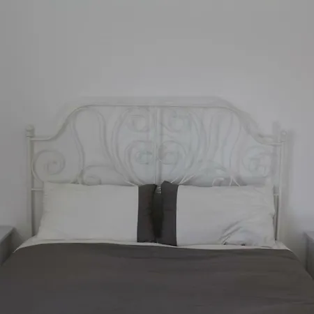 Marola House Apartmán *